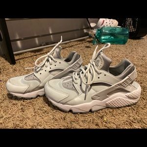 Gray / light blue Nike AirHuaraches